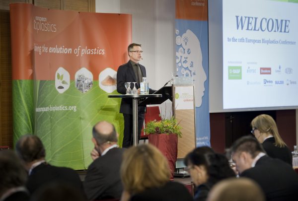 Rethinking Plastics – Insights into the Bioplastic Materials of the Future